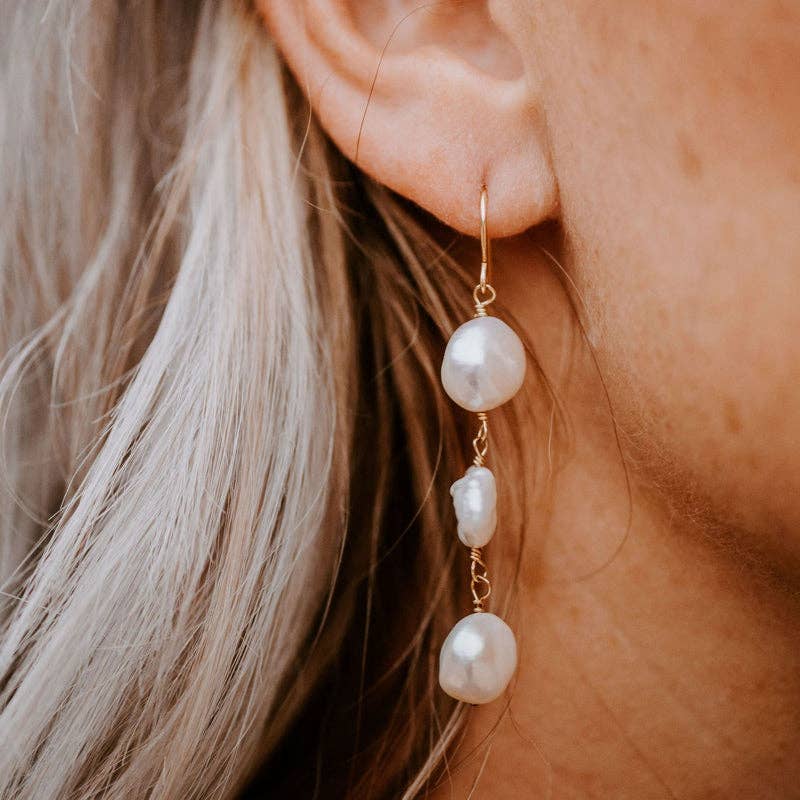 Moonlight Pearl Earrings
