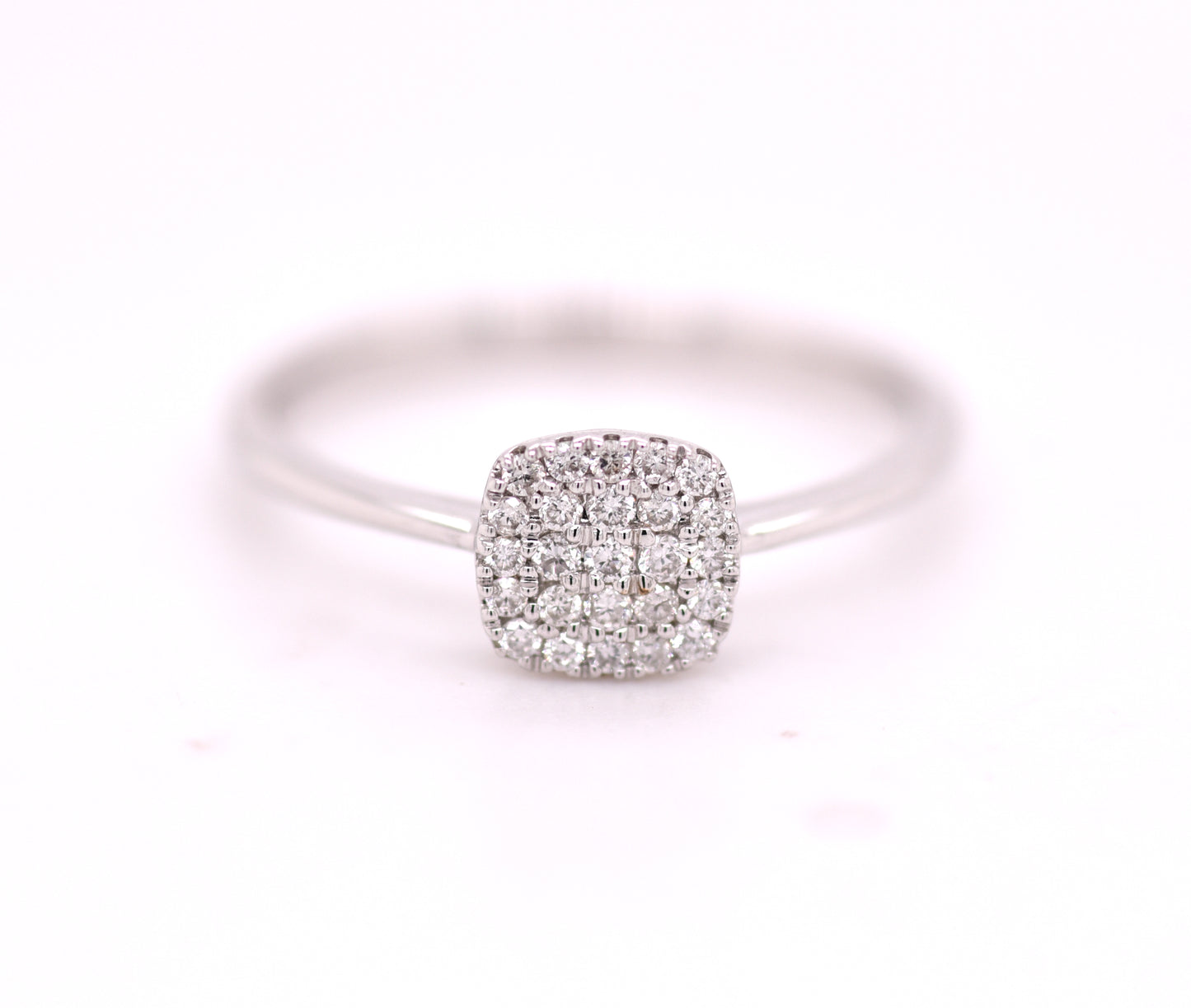 Captivating Cluster Diamond Rings