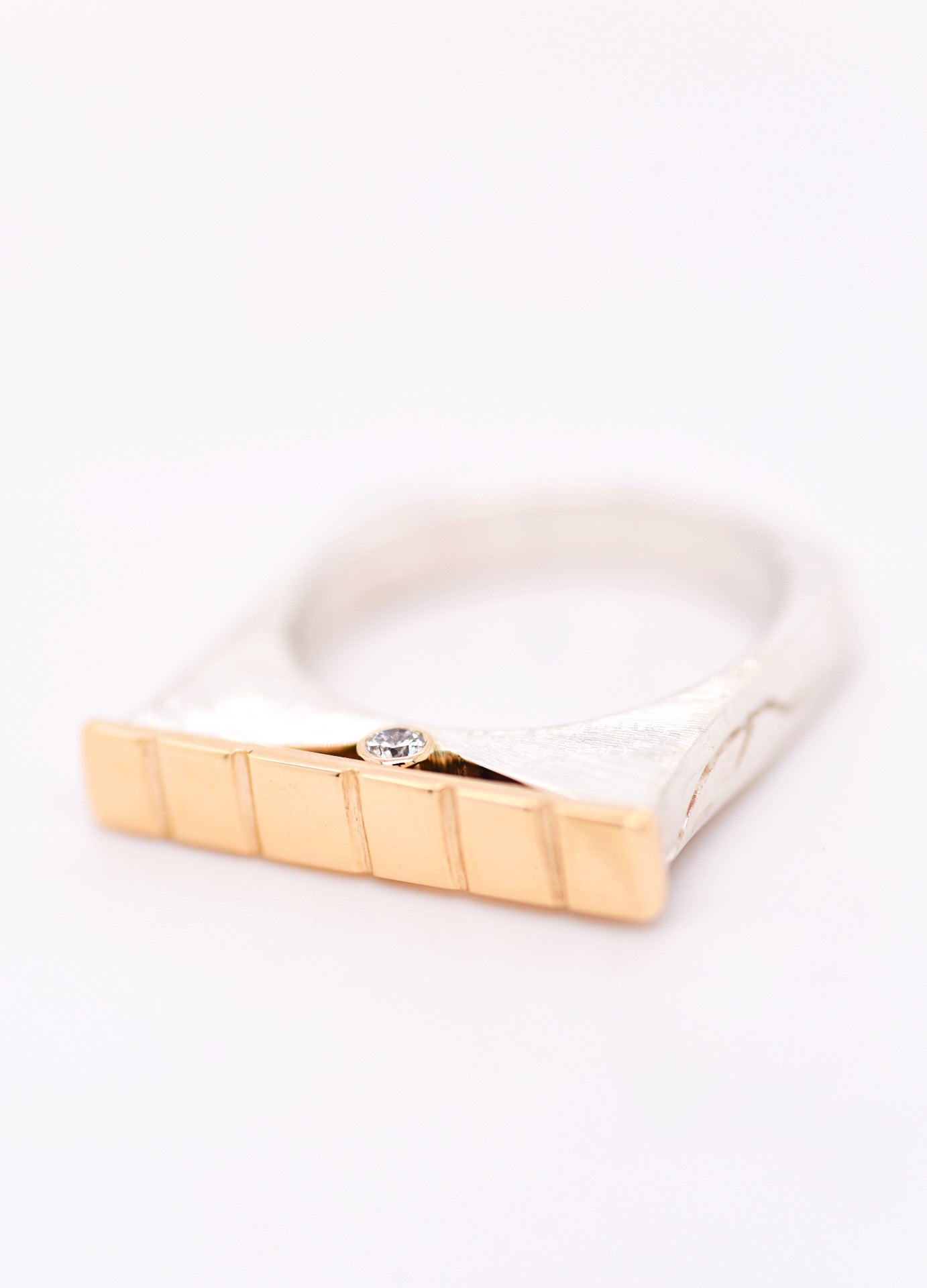 Hidden Diamond Ridged Stackable Bar Ring